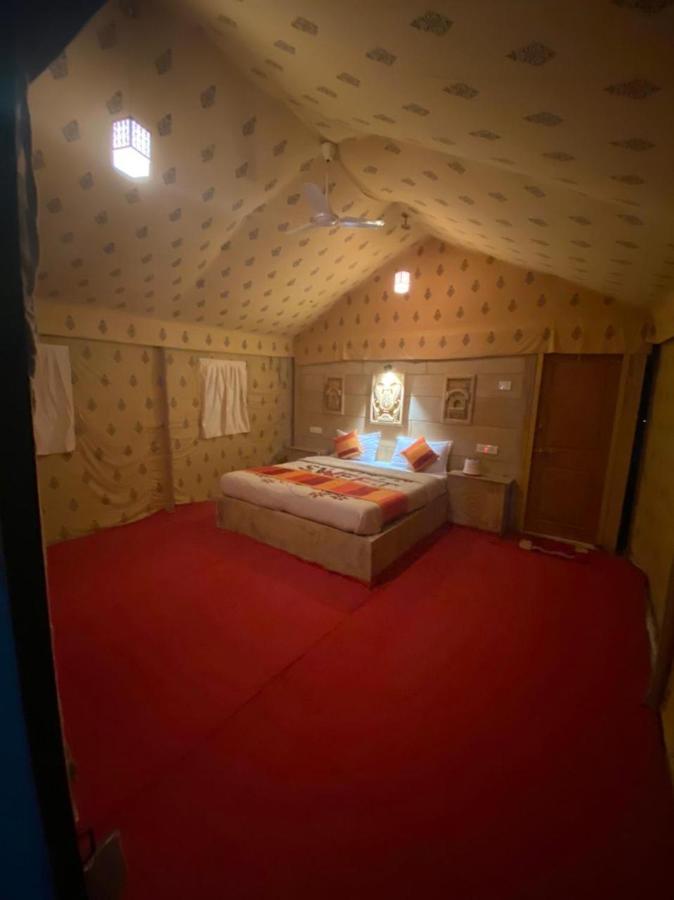 Отель Sam Dunes Desert Safari Camp Джайсалмер Экстерьер фото
